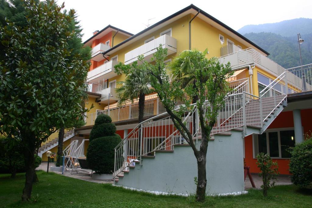 Hotel Castel Lodron Storo Exterior foto